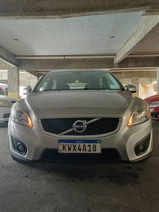 VOLVO C30 2.0 GASOLINA 2P MANUAL VOLVO C30 2.0 GASOLINA 2P MANUAL